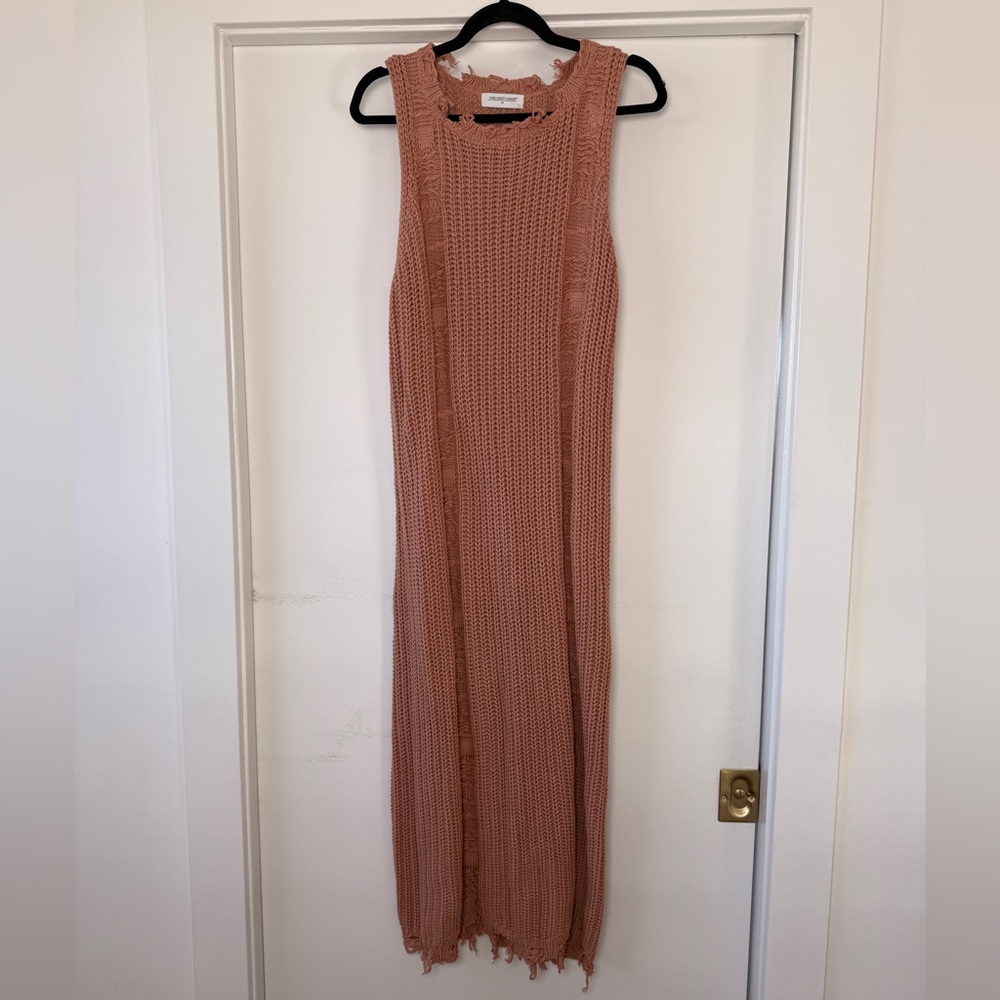 Chic Sleeveless Knit Maxi Dress in Peach